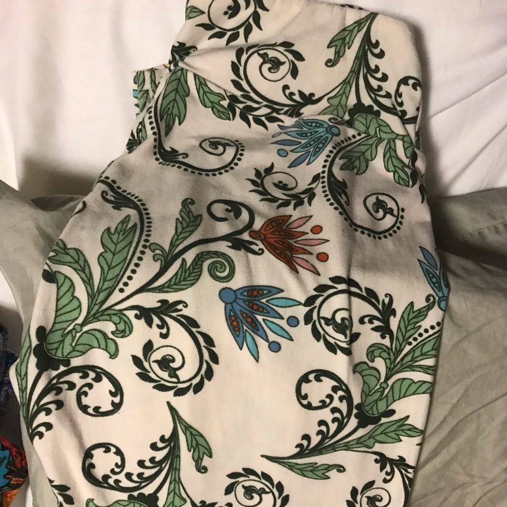 LuLaRoe OS leggings